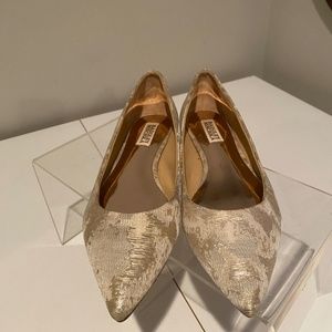 Badgley Mischka Textured Cream Loafers